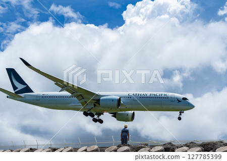 17 A large passenger plane lands on End Beach 127785399