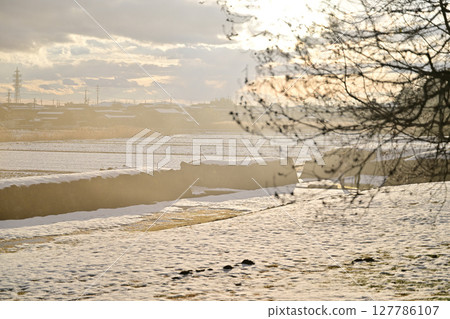 Winter scenery at the ruins of Azuchi Castle, Shiga Prefecture 127786107