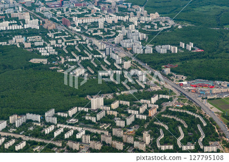 Trade Union Street and the Moscow districts of Teply Stan and Konkovo from a bird's-eye view. 127795108