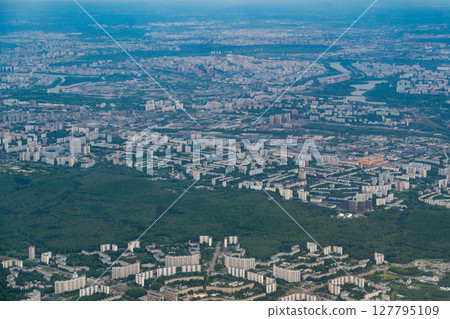Residential areas of the south of Moscow Yasenevo and Chertanovo and Bitsevsky forest bird's-eye view. Residential areas of the south of Moscow Yasenevo and Chertanovo and Bitsevsky forest bird's-eye view. 127795109