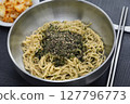 韓國料理“紫蘇油拌麵” 韓國料理“紫蘇油拌麵” 127796773