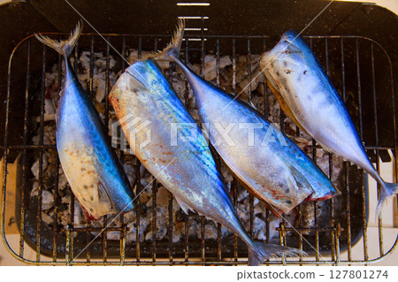tuna fish barbecue with bonito sarda and little tunny tuna fish barbecue with bonito sarda and little tunny 127801274