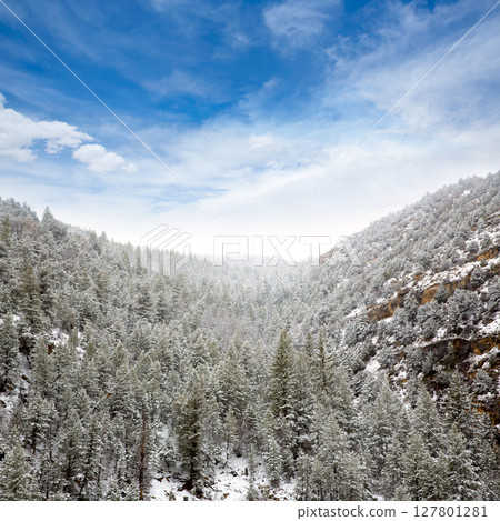 Nevada USA spring snow in the mountains 127801281