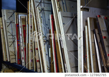 Dye punching paper machine in wood board 127802785