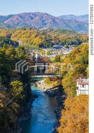 長野縣飯田市的秋天－天龍峽的紅葉 127805662