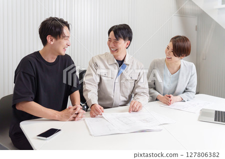 開會的商人 127806382