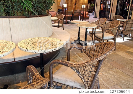 Cafe Terrace 127806644