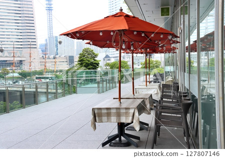Cafe Terrace 127807146