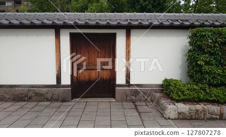Japanese style back door 127807278