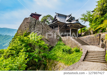 Yamagata Risshakuji Temple - Sutra Hall and Kaisando 127807427