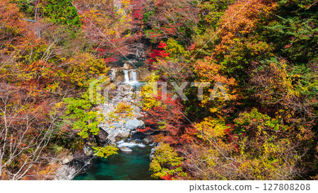 土chi峽(秋天) 土chi峽(秋天) 127808208