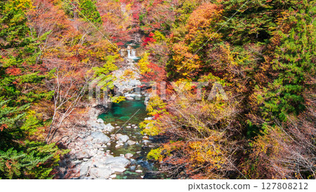 土chi峽（秋天） 127808212