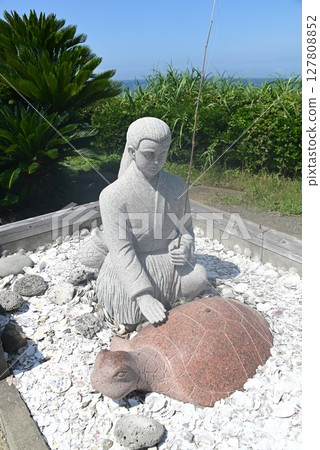 龍宮神社浦島太郎石像 127808852