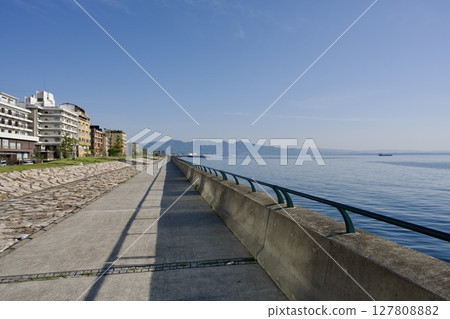 從別府市海邊眺望別府灣 127808882