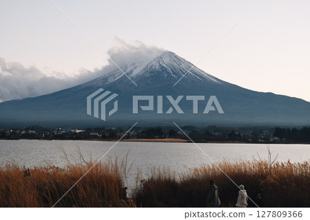 Early morning red and red seen from Lake Yamanaka Early morning red and red seen from Lake Yamanaka 127809366