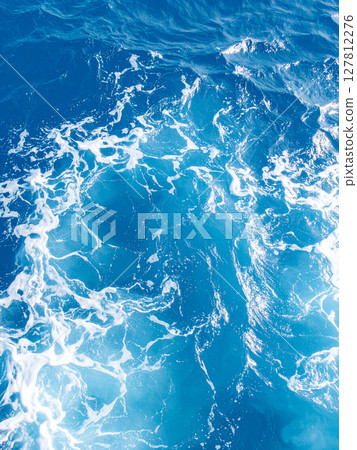 Water surface, sea surface, bird's-eye view 127812276