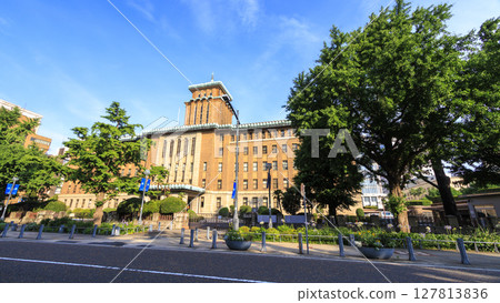 The old Kanagawa Prefectural Government Office building stands out against the blue sky 127813836
