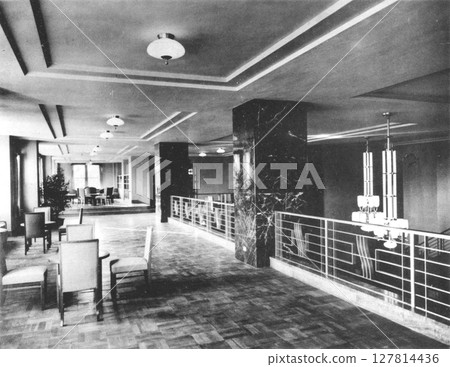 Pre-war architecture, modern architecture 127814436