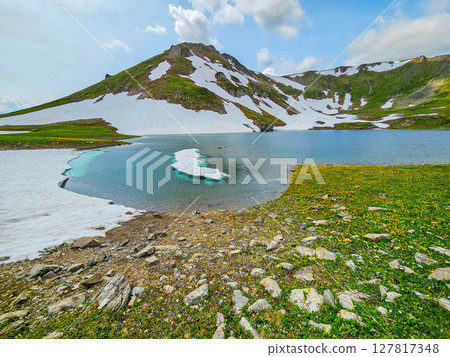 Snowy range mountains and lake 127817348