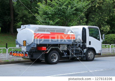 Tank lorry Tank lorry 127818106