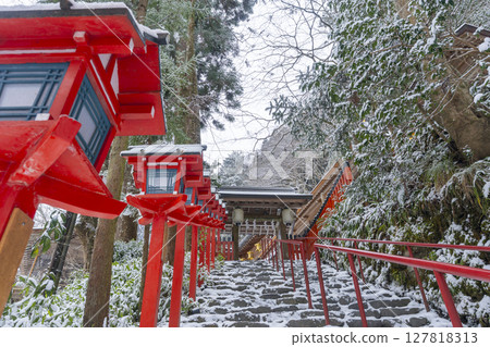 Winter in Kyoto: Kifune Shrine: A beautiful approach lined with Kasuga lanterns Winter in Kyoto: Kifune Shrine: A beautiful approach lined with Kasuga lanterns 127818313