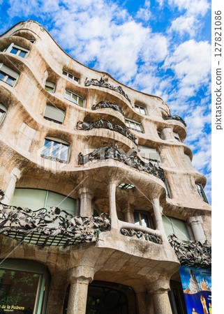 巴塞隆納:高第設計的米拉之家 巴塞隆納:高第設計的米拉之家 127821086