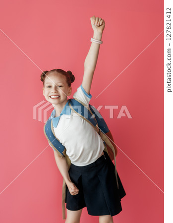 girl is ready to back to school girl is ready to back to school 127821412