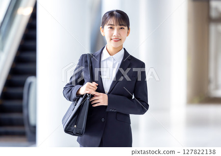 Job hunting: Portrait of a job seeker Job hunting: Portrait of a job seeker 127822138