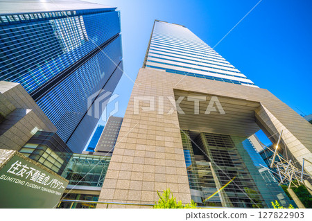Tokyo cityscape, Japan: A ray of hope for a new era...View of Sumitomo Real Estate Toranomon Tower and other buildings 127822903