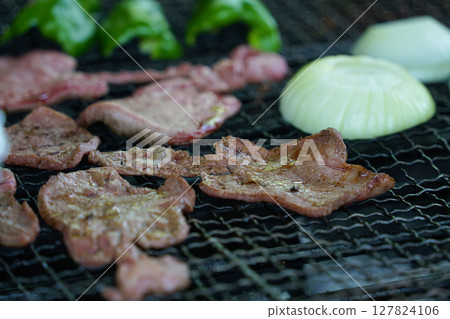 燒烤 127824106