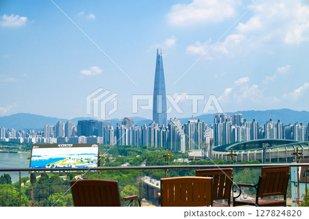 [Korea/Gangnam-gu] View of the Jamsil area from Samsung Sunrise Park 127824820