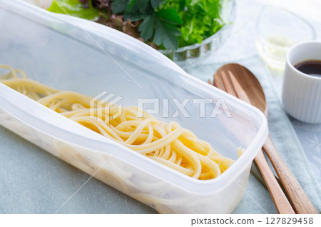 Microwaved pasta 127829458