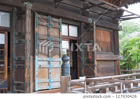 護國寺觀音堂（本堂）[東京都文京區] 127830426