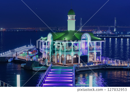 The calm night view of Yokohama Port - Yokohama Pukarisanbashi The calm night view of Yokohama Port - Yokohama Pukarisanbashi 127832953