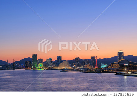 神戶的夜景（兵庫縣神戶市中央區） 127835639