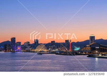 Evening view of Kobe (Chuo-ku, Kobe, Hyogo Prefecture) Evening view of Kobe (Chuo-ku, Kobe, Hyogo Prefecture) 127835640