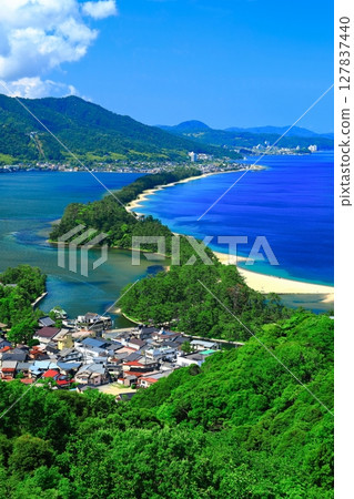 [京都府] 天氣晴朗的天橋立 127837440