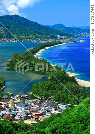 [京都府] 天氣晴朗的天橋立 127837441