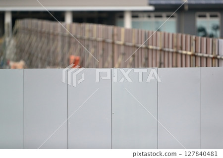 Temporary enclosure (all-purpose steel plate) 127840481