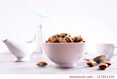 dry breakfast in white bowl 127841230