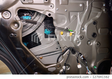 Detailed Step-by-step Guide to the Car Door Insulation Installation Process for Efficiency 127841382