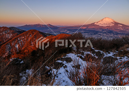 從山上看富士山 127842505