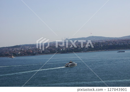 Boats on the Bosphorus as seen from Topkapi Palace, Istanbul, Turkey 127843901