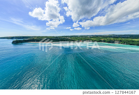 Beautiful blue sea in Uluwatu, Bali Beautiful blue sea in Uluwatu, Bali 127844167