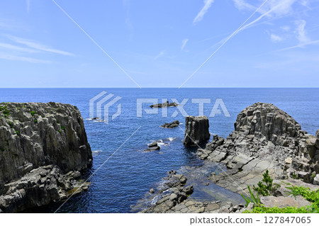 越前加賀海岸東尋坊 127847065