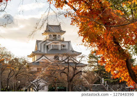 Nagahama Castle, autumn leaves, and autumn sunset. Nagahama, Shiga Prefecture, Japan Nagahama Castle, autumn leaves, and autumn sunset. Nagahama, Shiga Prefecture, Japan 127848390
