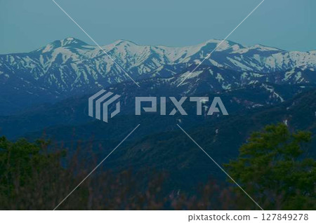 從月山停車場看到的早晨山脈 127849278