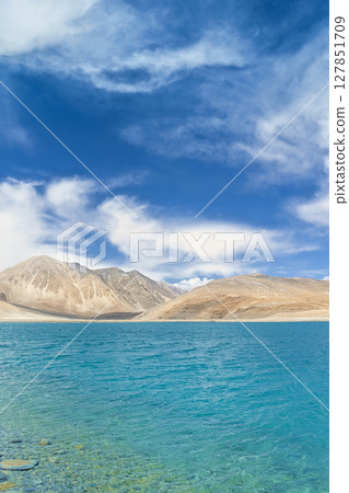 Pangong Lake and mountain scenery in Ladakh, India 127851709