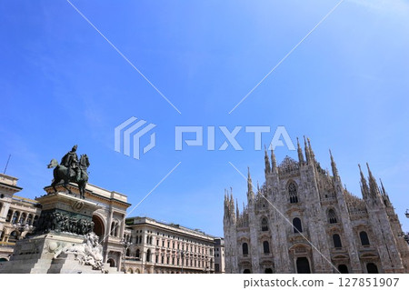 Milan Duomo and the Equestrian Statue of Vittorio Emanuele II Milan Duomo and the Equestrian Statue of Vittorio Emanuele II 127851907