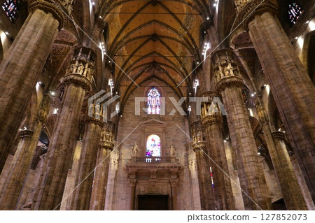 米蘭大教堂內 米蘭大教堂內 127852073